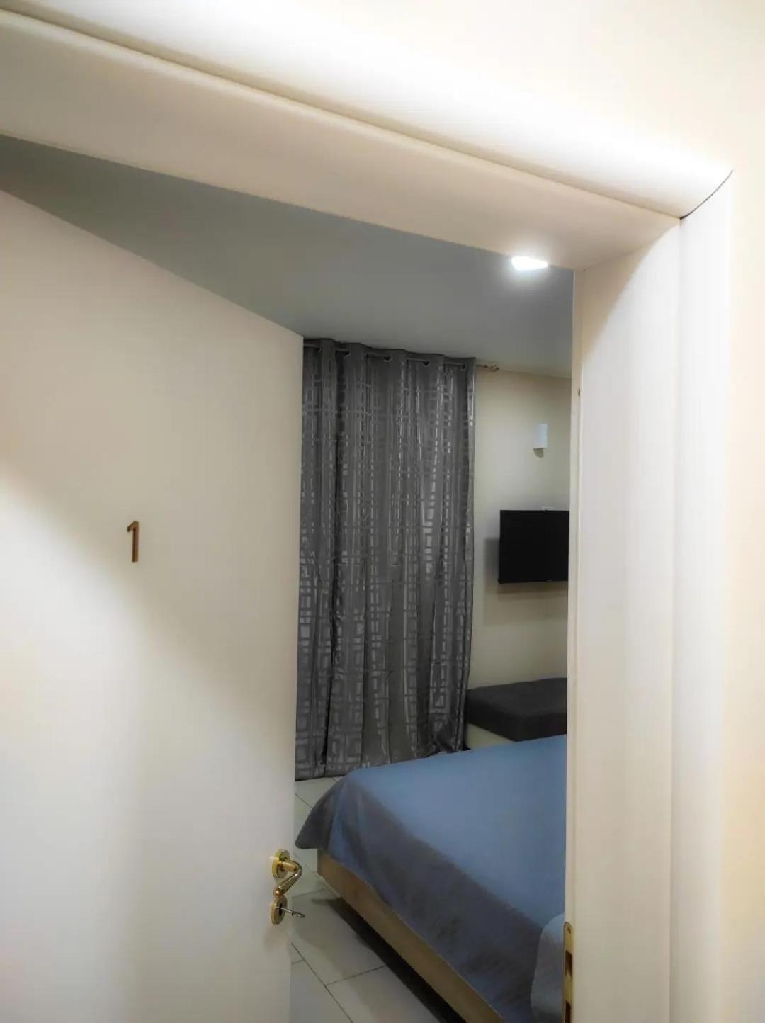 76 Avenue Suites Wi-Fi - Shuttle Reggio di Calabria Eksteriør billede
