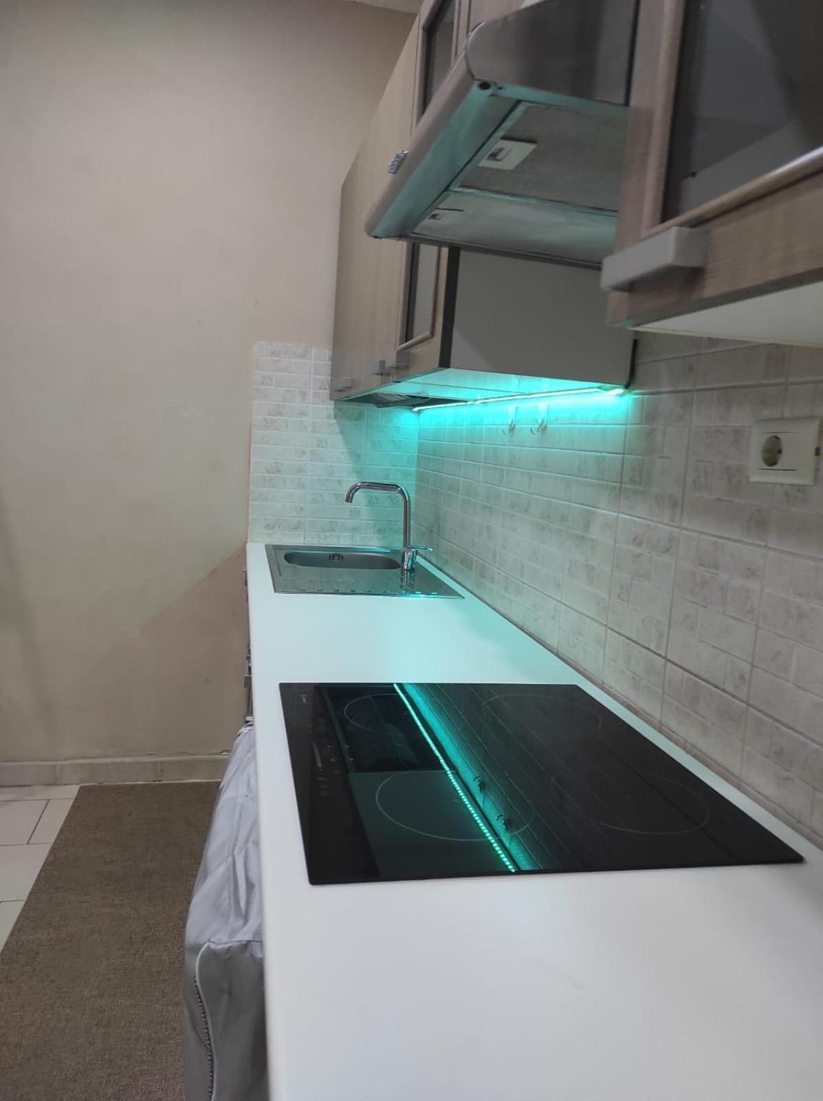 76 Avenue Suites Wi-Fi - Shuttle Reggio di Calabria Eksteriør billede